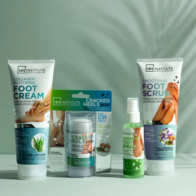 IDC Institute Cura Piedi Kit 4 Pezzi Mani e Piedi Morbidi