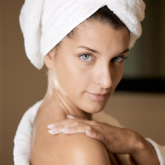 Alerasia crema corpo rivitalizzante texture fondente pelle elastica